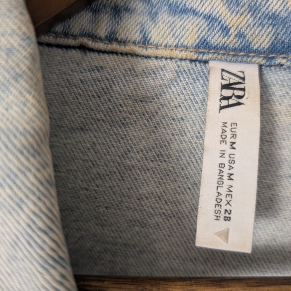 ZARA Light Wash Cotton Boxy Oversized Button Down  Denim Jean Jacket - Picture 6 of 9